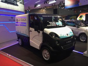mega-truck-lateral-salon-paris-2016
