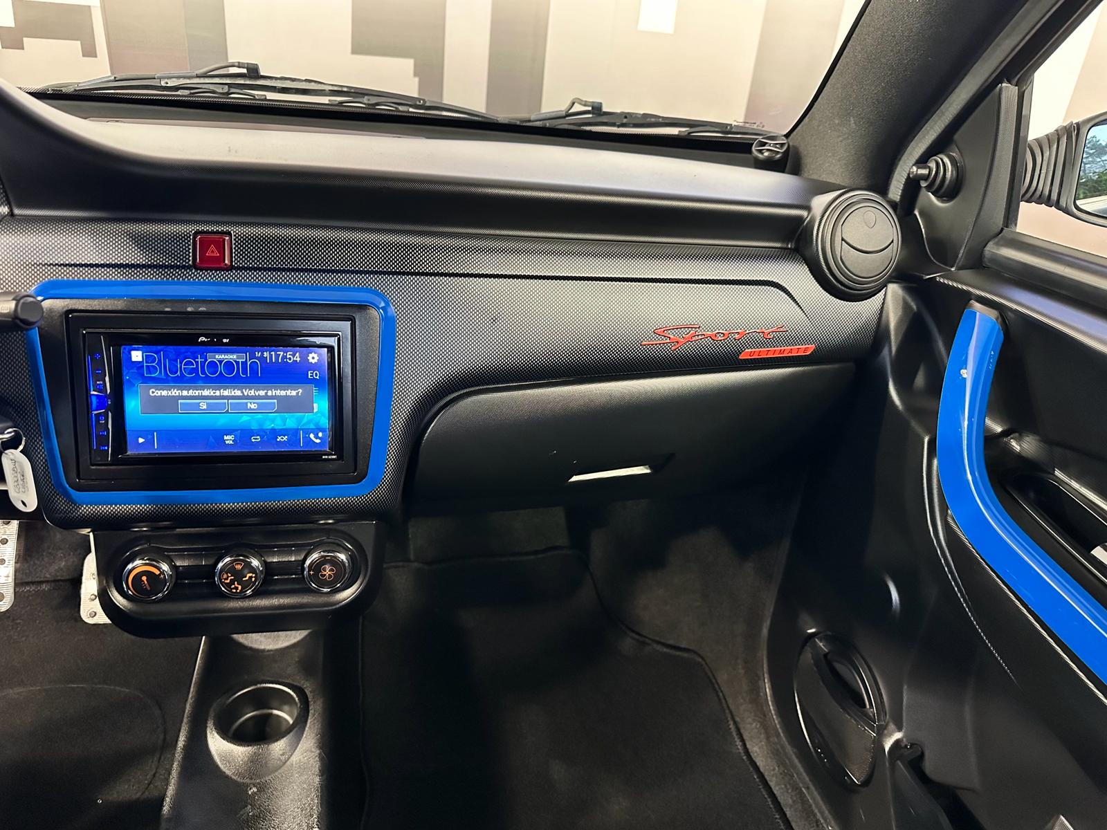 coche sin carnet ligier js 50 sport ultimate seminuevo pantalla multimedia